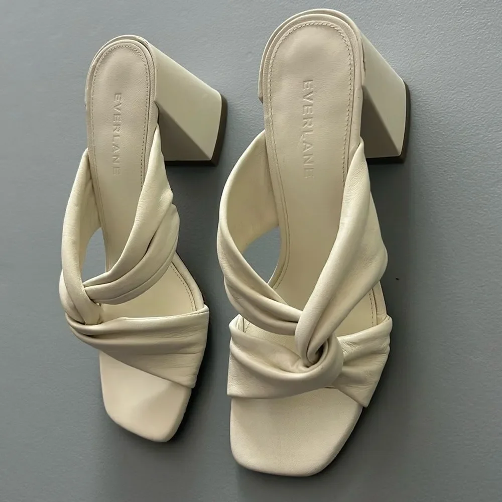 New Everlane The Day Twist Heel in Canvas Size 6
